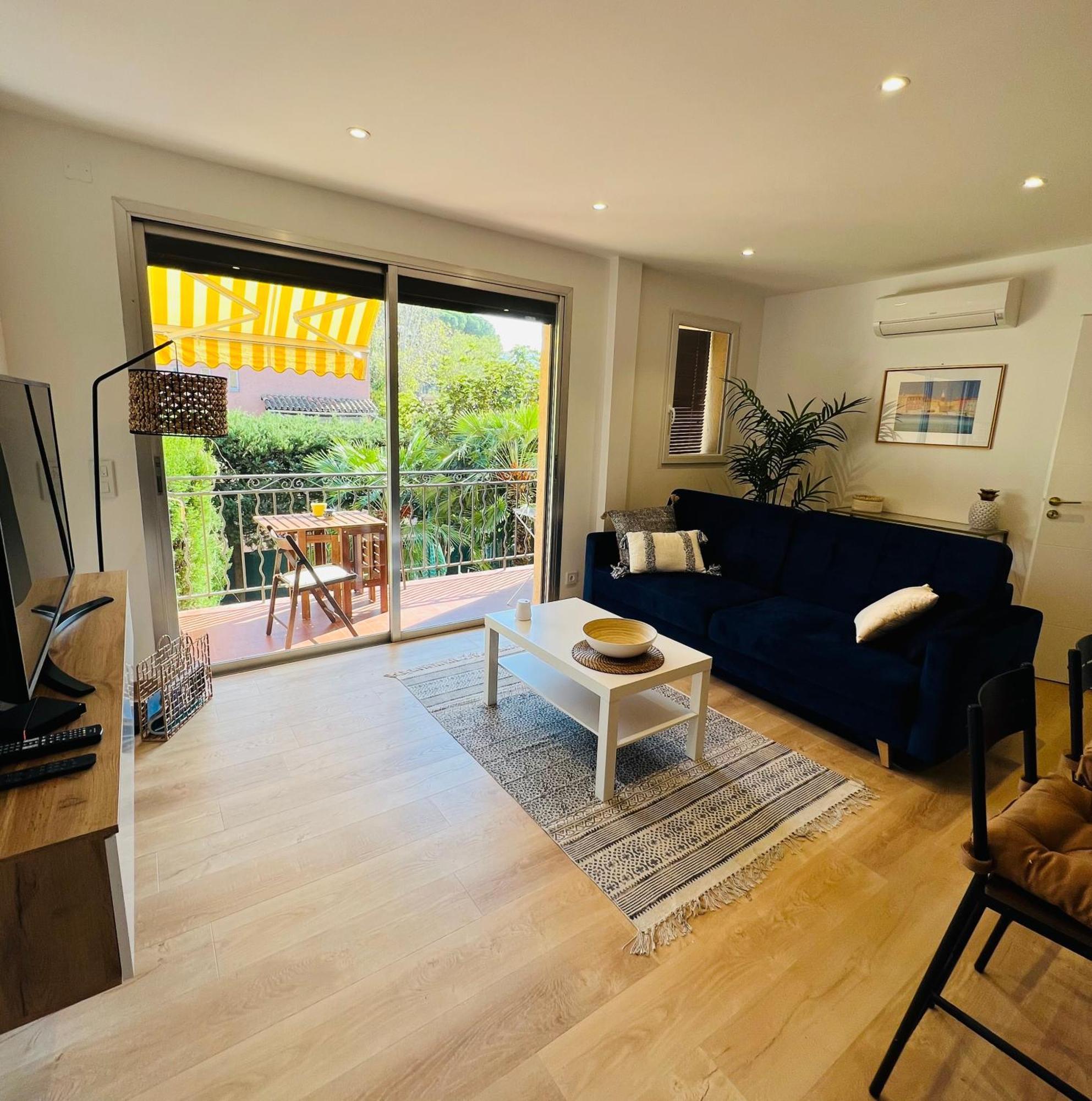 Superbe Appartement Terrasse Et Parking Prive *